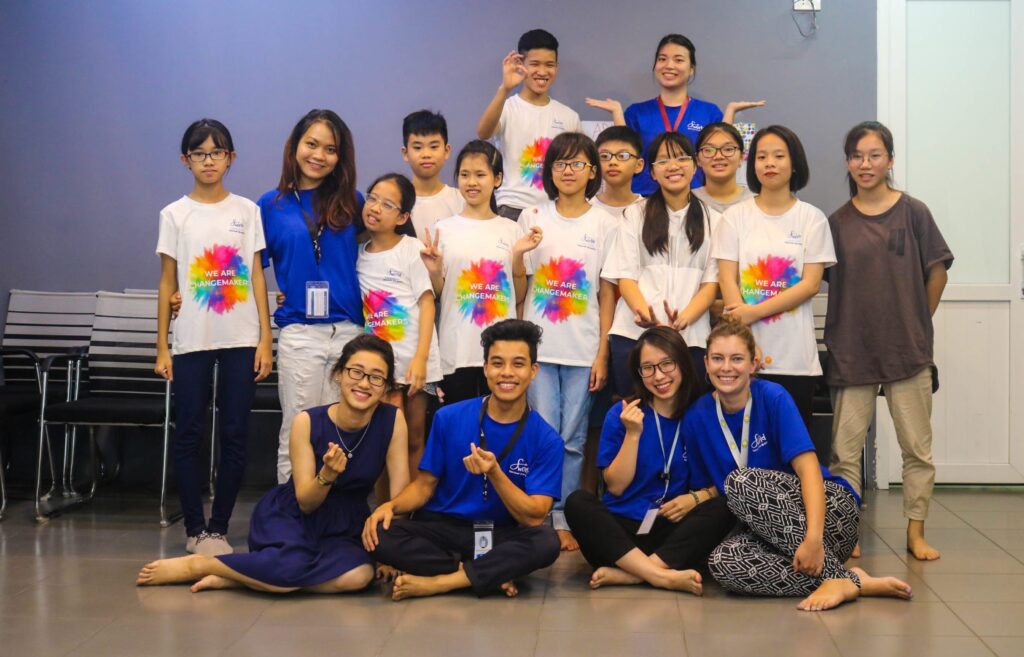 Áo thun sinh hoạt hè học sinh