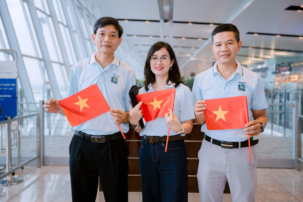 Áo thun du lịch nhóm