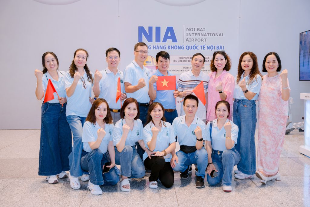 Áo Polo doanh nghiệp 2025
