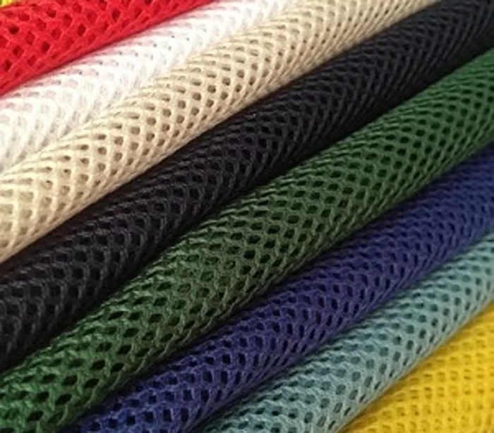Lót lưới trong đồng phục áo khoác gió