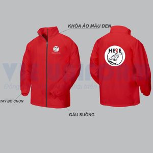 đồng phục áo khoác gió in logo HERE màu đỏ
