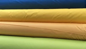 Vải gió tại xưởng may đồng phục áo khoác gió VIE Uniform