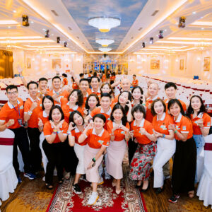 Áo thun polo cam FAWT tập thể