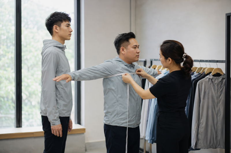 Chọn size áo gió theo chiều cao cân nặng