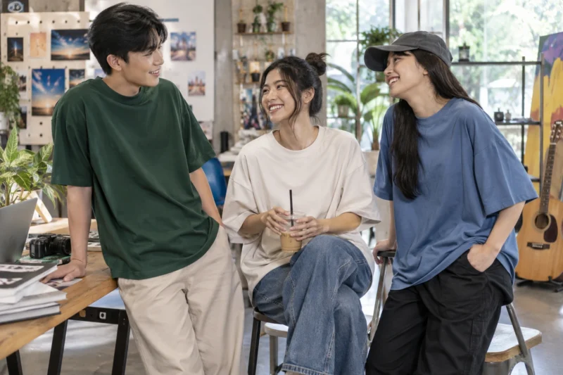 Áo oversize đồng phục phong cách trẻ trung