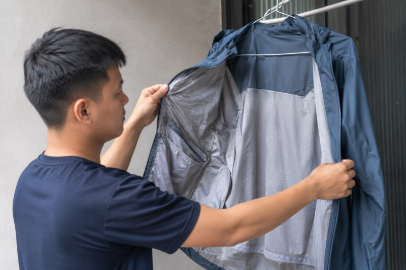 Giặt áo khoác gió 2 lớp