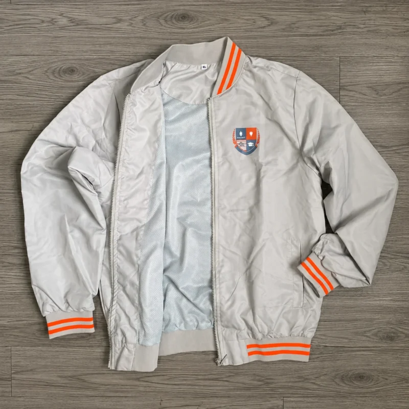 Áo gió bomber trường nghề – Lớp lót lưới trắng bên trong áo gió bomber. – 3