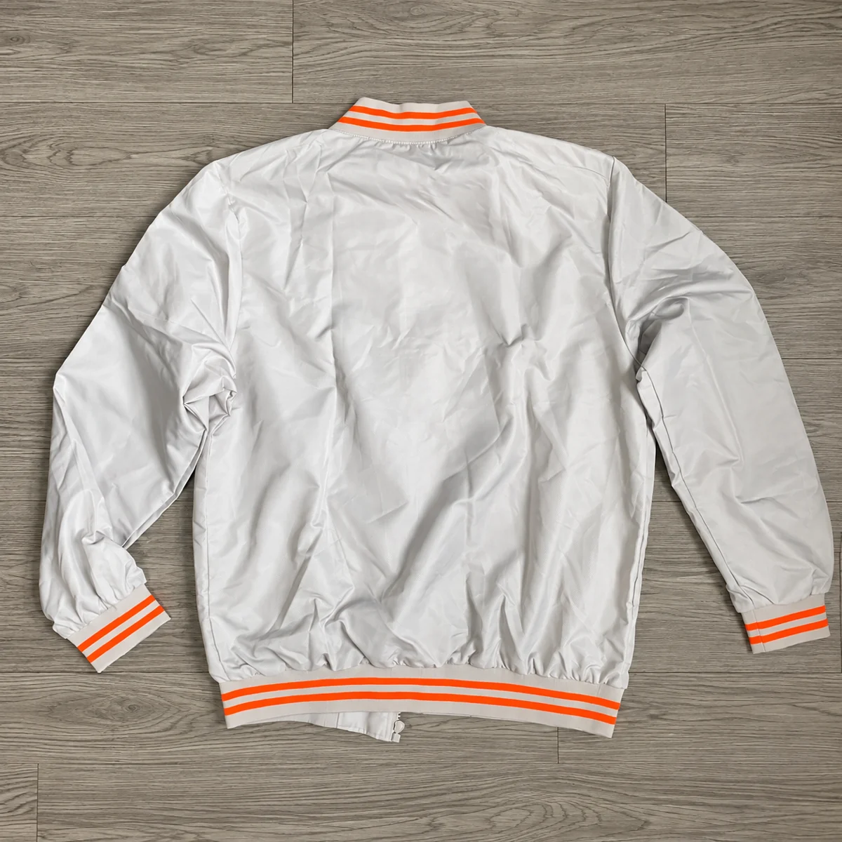 Ao-gio-bomber-truong-nghe-mat-sau Ao-gio-bomber-truong-nghe-mat-sau