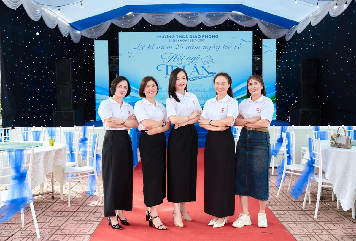 Ao-ky-niem-25-nam-Giao-Phong-khach-su-dung-2 Ao-ky-niem-25-nam-Giao-Phong-khach-su-dung-2
