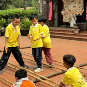 Ao-lop-Thinh-Liet-A4-khach-mac-thuc-te