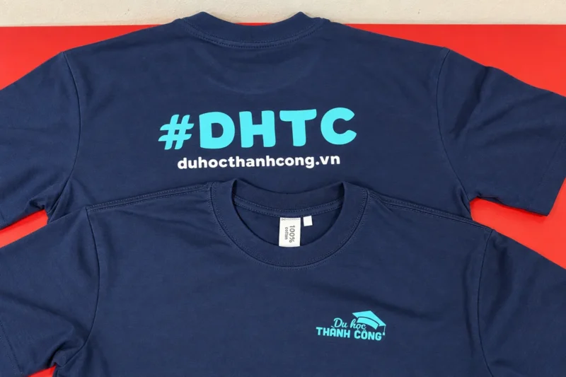 Áo thun in hình Du học Thành Công cho học viên – Áo thun Du học Thành Công in logo ngực trái và #DHTC cùng website sau lưng. – 1