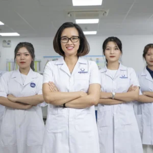 Áo blouse Phenikaa – logo ngực