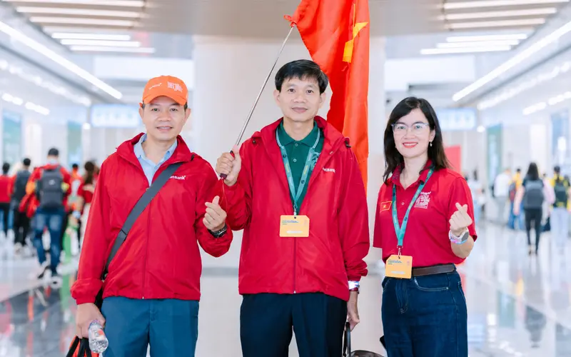 Mẫu áo khoác gió khách hàng